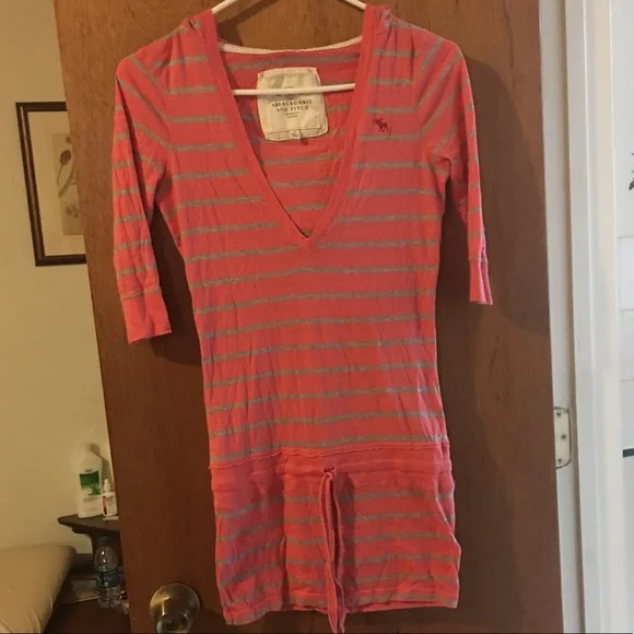 Abercrombie & Fitch Pink and Gray Striped Top - Picture 1 of 3